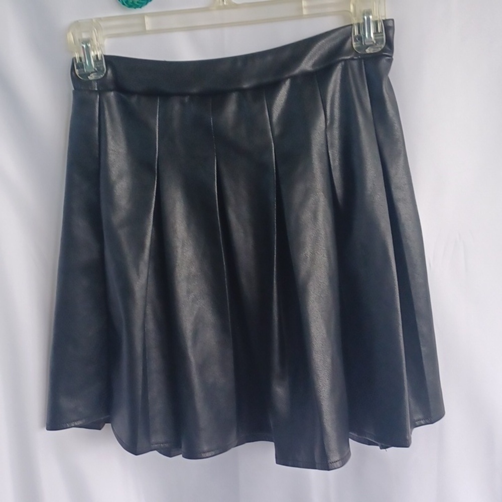 So Black Faux Leather Mini Skater Skirt with Pleats and Elastic Waist, Size XS